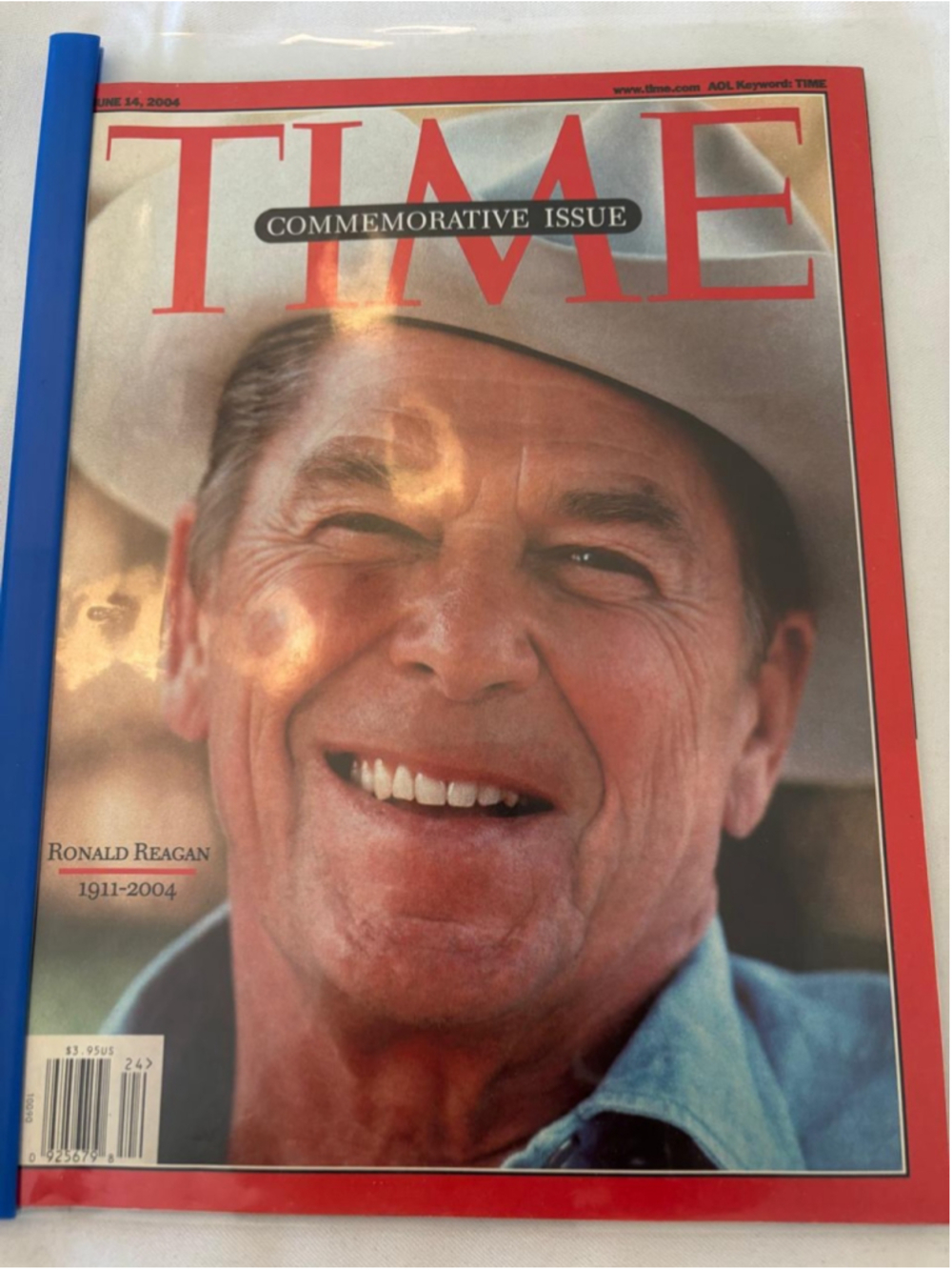 Time Magazine Ronald Reagan Commemorative Issue June 14 2004 Red Blue #E30